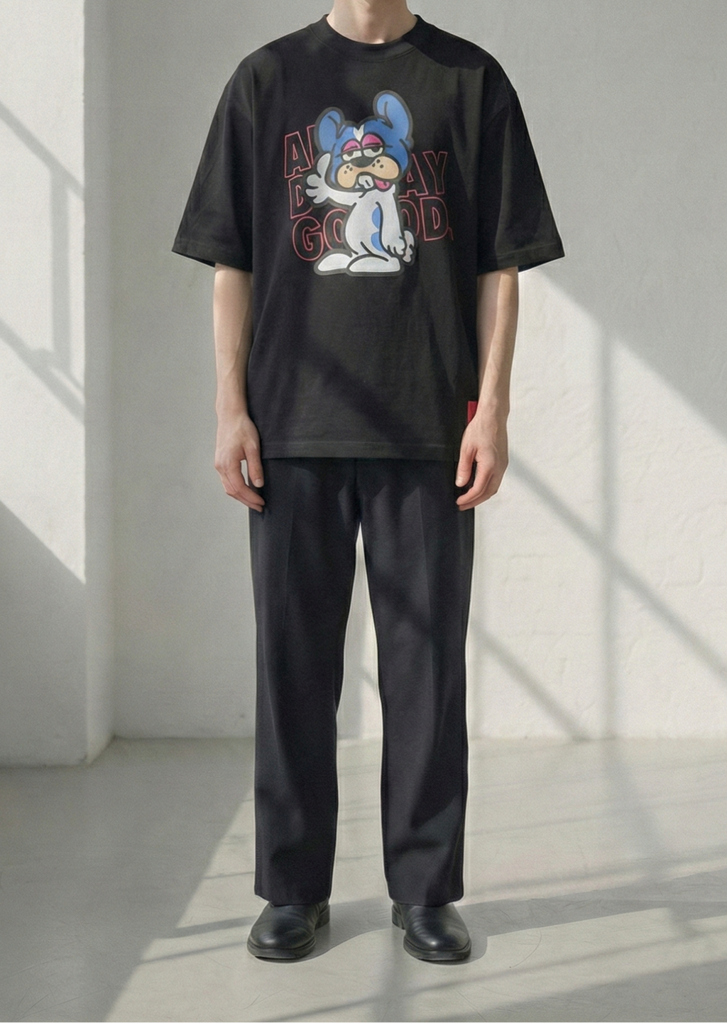 ALL DAY GOOD. Tee English Bulldog