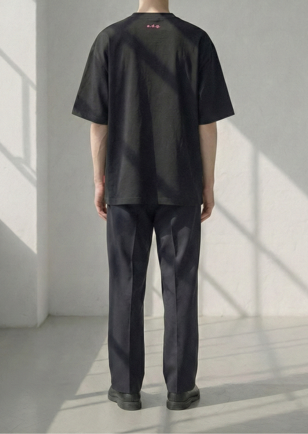 ALL DAY GOOD. Tee English Bulldog